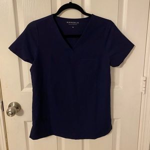Mandala scrubs one pocket top navy size XS